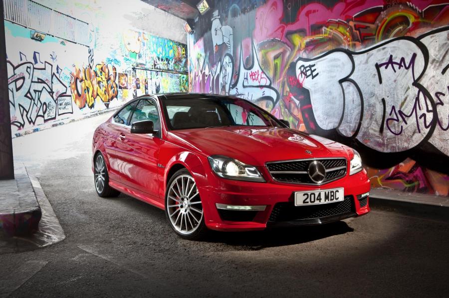  Mercedes-Benz C63 AMG Saloon 2013 года  (фото 20 из 22)